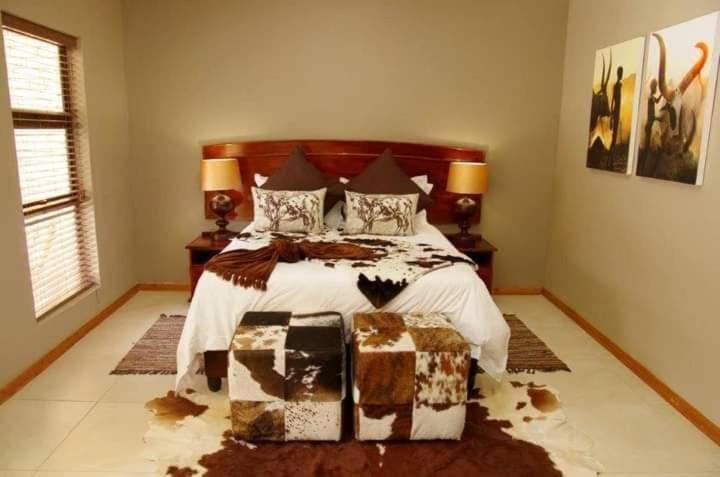 Meyers Guesthouse Jwaneng Buitenkant foto